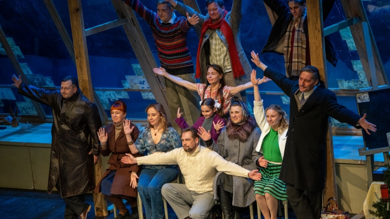 В Мурманске начались гастроли Санкт-Петербургского Молодёжного театра на Фонтанке! - иллюстрация новости Мурманского областного драматического театра