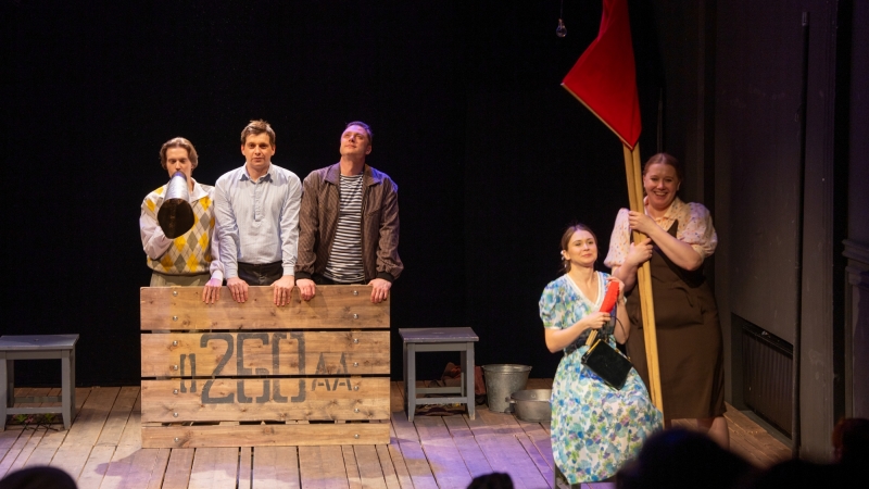 В Мурманском областном драматическом театре состоялся благотворительный показ спектакля «Ты мое воскресенье» - иллюстрация новости Мурманского областного драматического театра