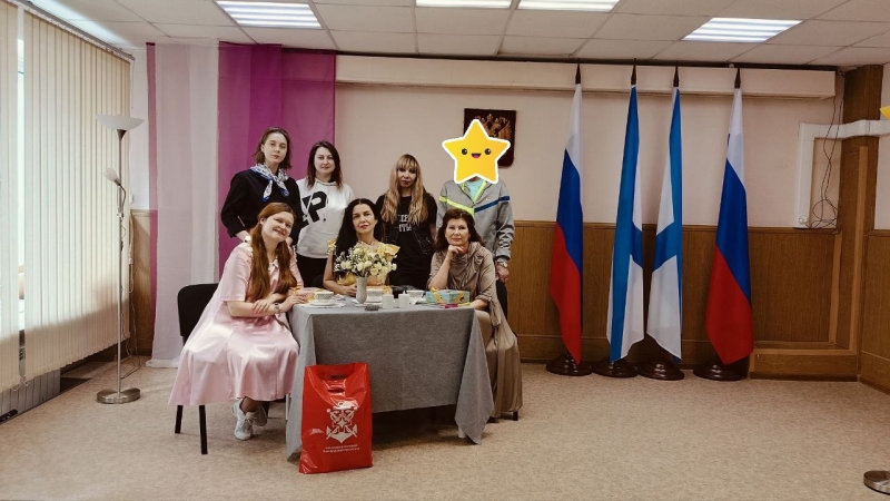 Артисты Мурманского драматического театра посетили с постановкой Североморский клинический госпиталь - иллюстрация новости Мурманского областного драматического театра