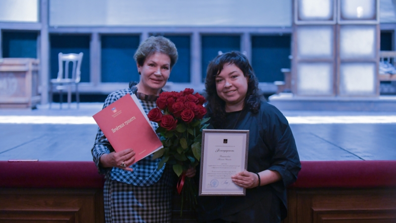 Мы с сожалением сообщаем, что замечательный, талантливый директор Мурманского областного драматического театра, необыкновенный светлый человек Татьяна Ивановна Вешнякова решила покинуть свою должность - иллюстрация новости Мурманского областного драматического театра