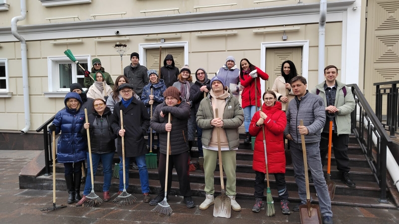 Мурманский областной драматический театр принял участие во Всероссийском экологическом субботнике 