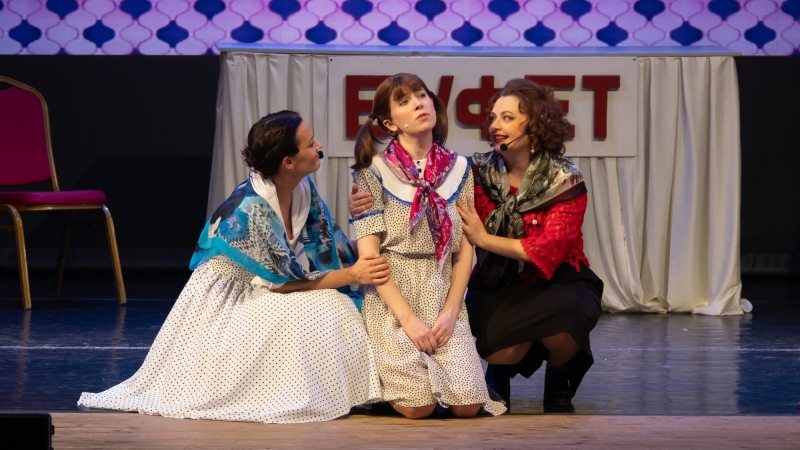 Мурманский областной драматический театр присоединился к празднованию Дня работника культуры в Североморске - иллюстрация новости Мурманского областного драматического театра